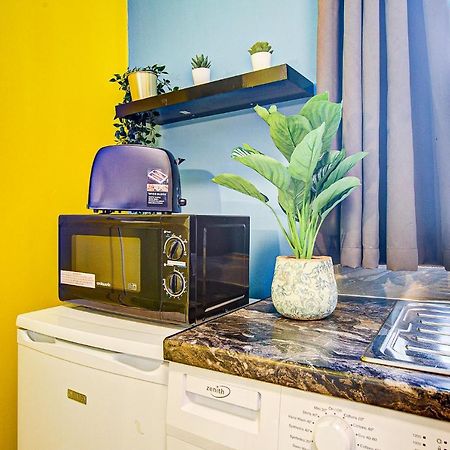 Studio With A Large Toilet And A Separate Room Budget Price Central Londres Exterior foto